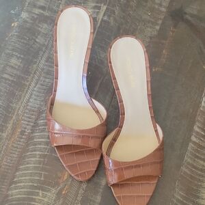 Veronica Beard Tan Croc-Embossed Slide Sandals